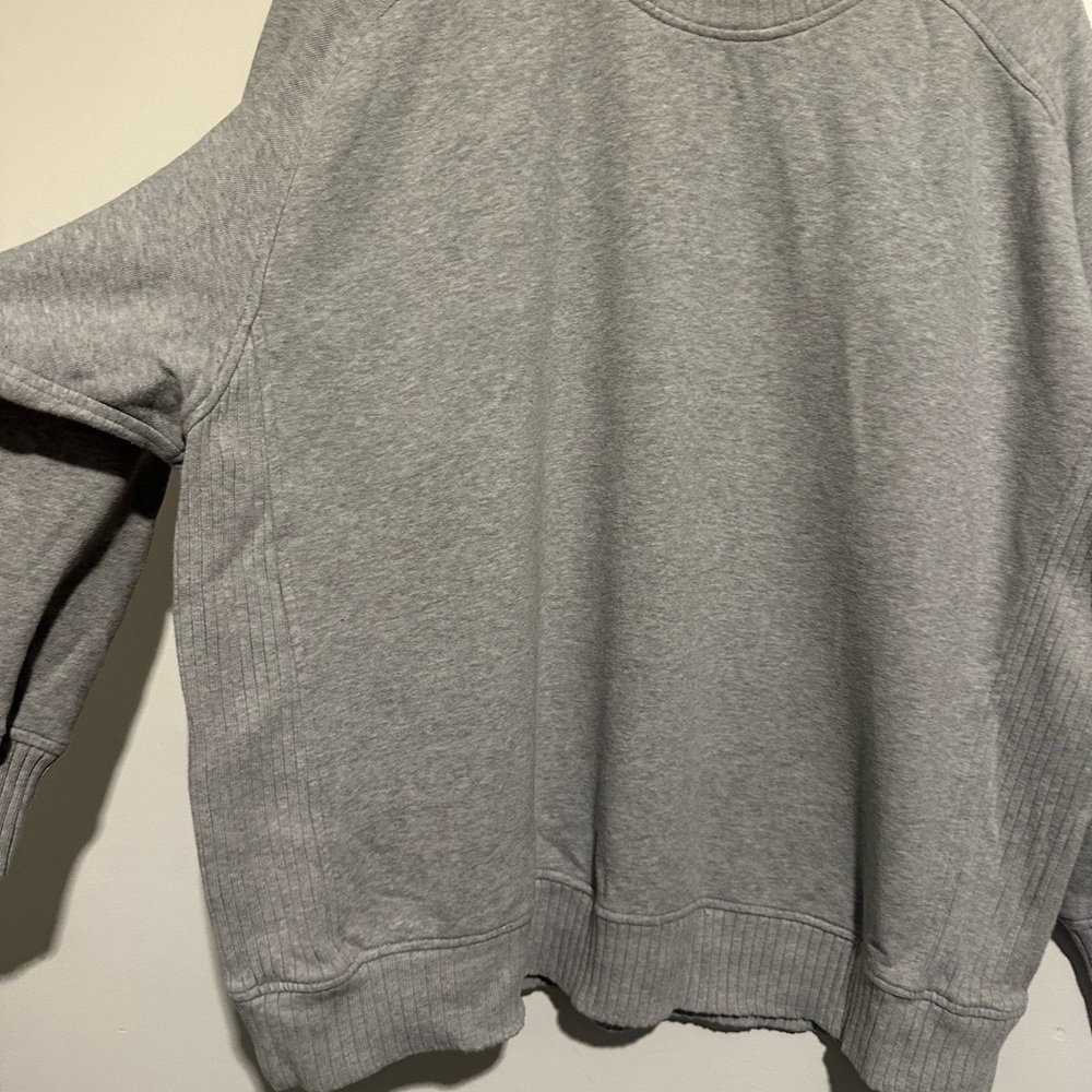 aerie Men's Gray Crewneck Sweatshirt - Lightweight Pullover - Picture 2 of 5